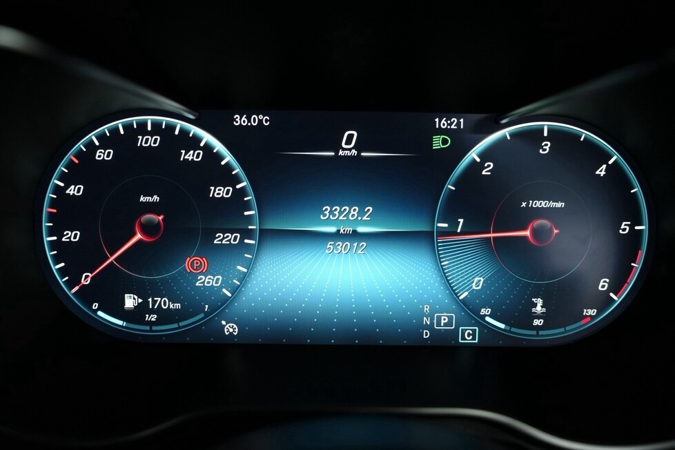LINE_ALBUM_Glc 220d Amg Dynamic สี ดำ 197 (7ขล 9238)_260808_1.jpg